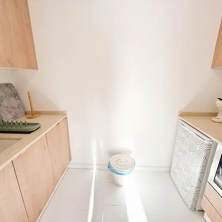 The Cozy 1br Getaway Costa Caparica, By 351lisbon Appartement Costa da Caparica